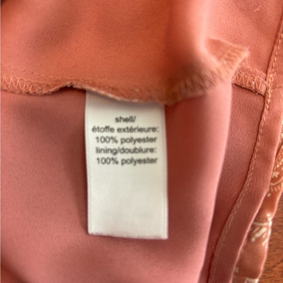 REVERSIBLE <>Maurices sleeveless top with caging. - Picture 3 of 6